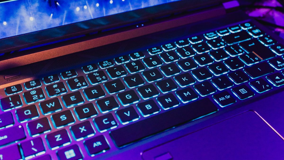 ノートPC向けCPU性能比較【2026年】｜ゲーミングノートのRyzen HX・Core Ultra序列